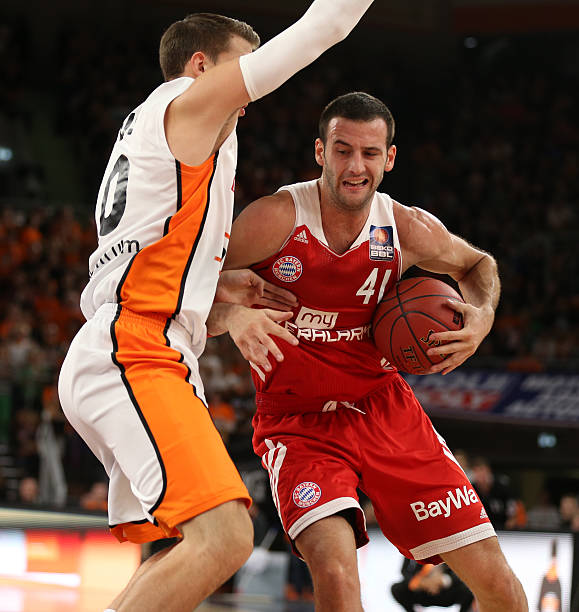 在季前赛中 在季前赛中